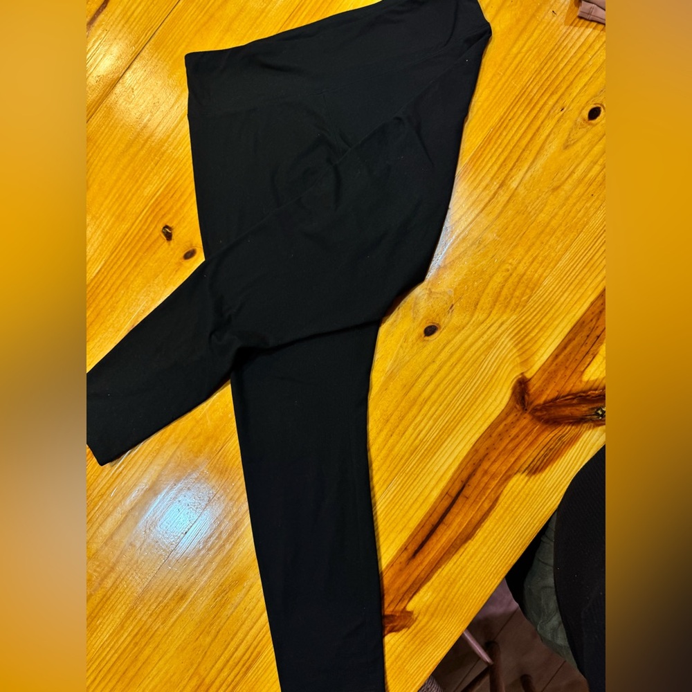 Express Classic Black Leggings